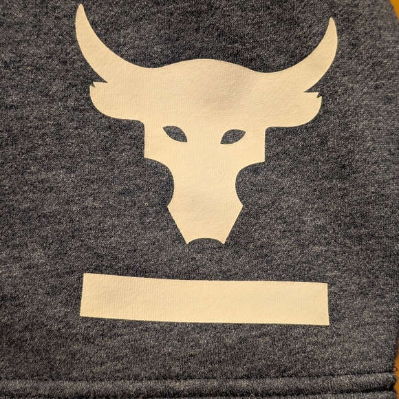 Under Armour Women's Dark Gray Cropped Hoodie - Picture 5 of 8